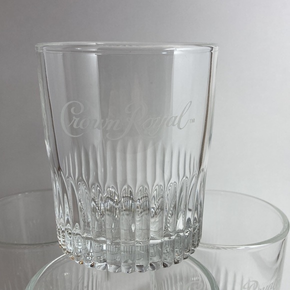 Crown Royal etched set of 4 lowball whiskey glasses - Picture 1 of 6